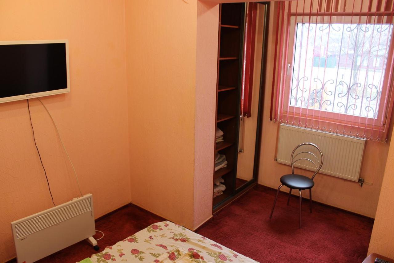 Studio apartment Chernihiv Exterior photo