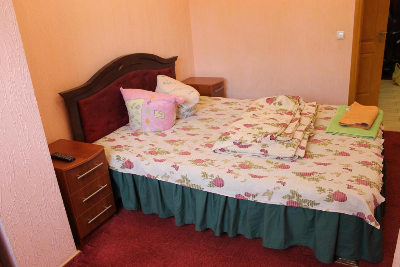 Studio apartment Chernihiv Exterior photo